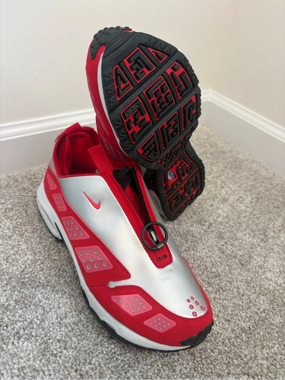 Nike Air Sunder Max Slip-On Sneakers - Red / Silver